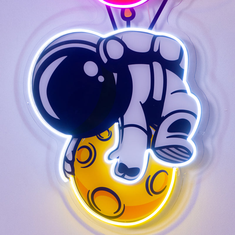 Astronaut Hugging Planet Led Neon Acrylic Artwork