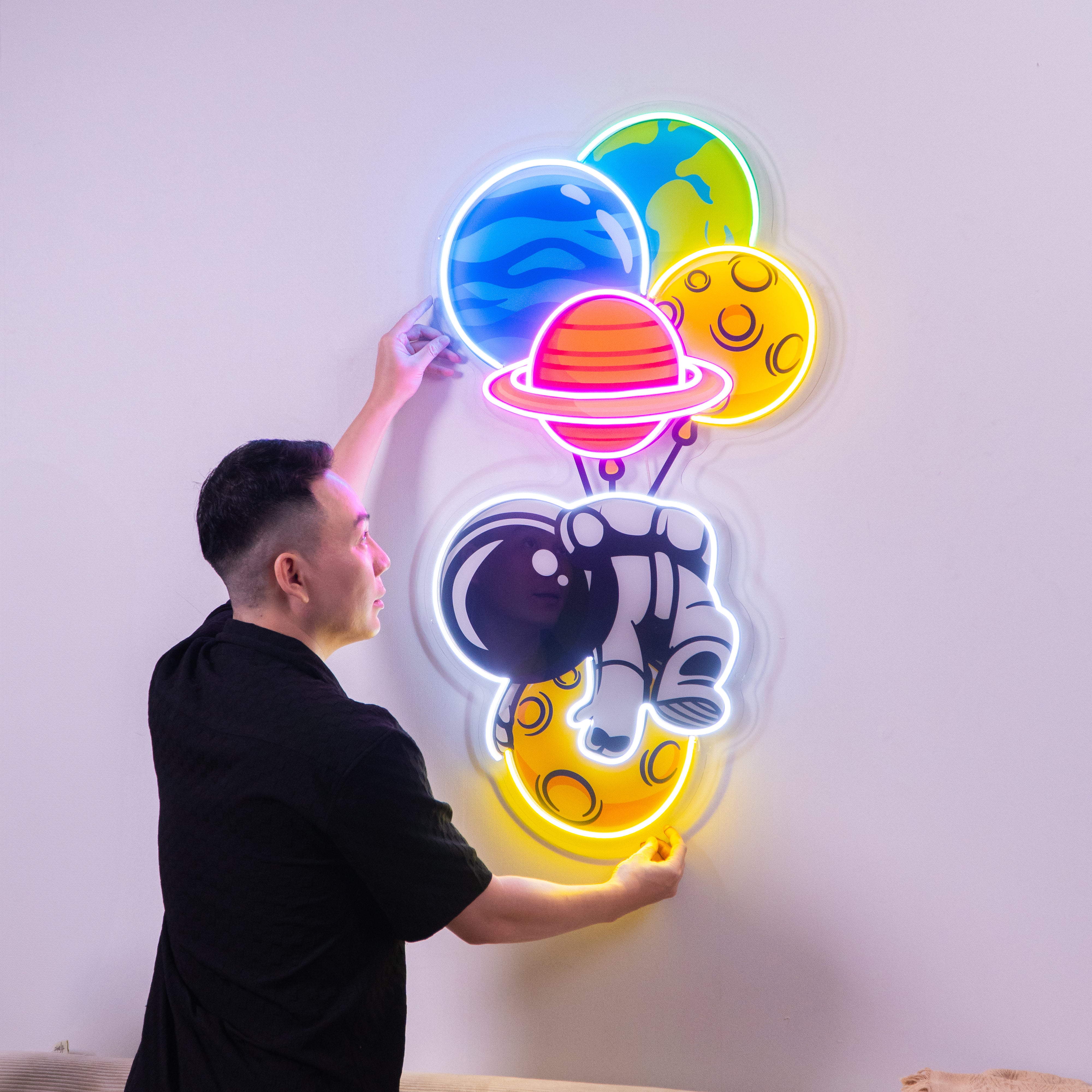 Astronaut Hugging Planet Led Neon Acrylic Artwork